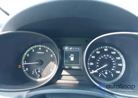 2018 Hyundai Santa Fe Sport 2.4L z USA, uszkodzony, nr VIN 5NMZTDLB8JH082371